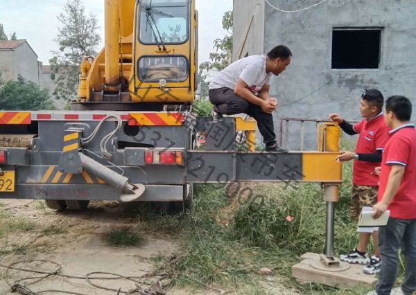 福潤(rùn)康吊車 用心服務(wù) 質(zhì)量服務(wù)萬(wàn)里行—河南周口站