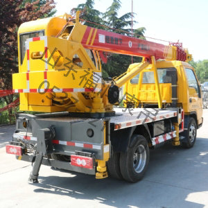 藍(lán)牌5噸汽車吊 福田