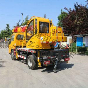 藍(lán)牌5噸汽車吊 福田
